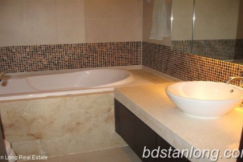 Квартира с 2 спальнями в Бадинь, Ханой , № 8029 8