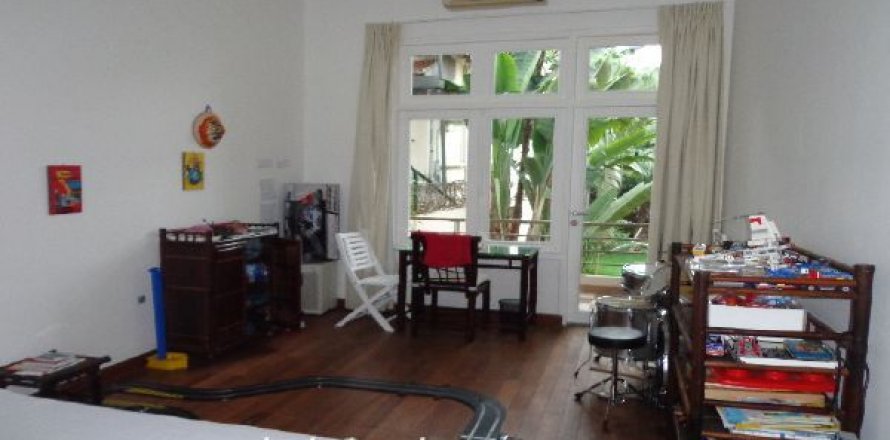 4 bedrooms Villa in Tay Ho, Ha Noi, No. 6017