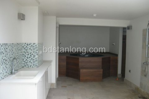 5 bedrooms Villa in Tay Ho, Ha Noi,  No. 7199