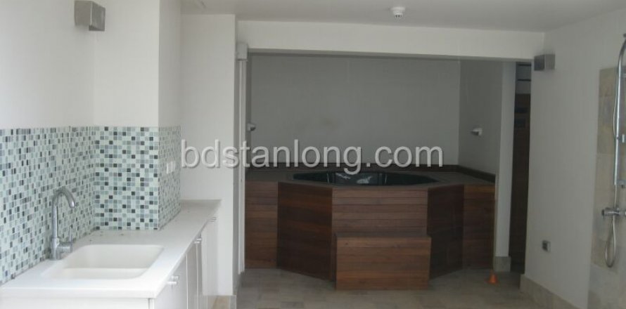 5 bedrooms Villa in Tay Ho, Ha Noi,  No. 7199