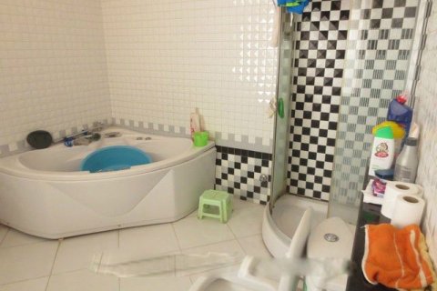 3 bedrooms House in Dong Da, Ha Noi, No. 6674 9