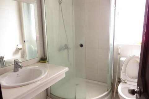 2 bedrooms Apartment in Hai Ba Trung, Ha Noi, No. 6675 6