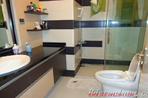 3 bedrooms Apartment in Tay Ho, Ha Noi,  No. 7675 7