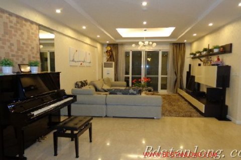 3 bedrooms Apartment in Tay Ho, Ha Noi,  No. 7675 2