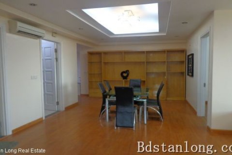 4 bedrooms Apartment in Tay Ho, Ha Noi, No. 7673