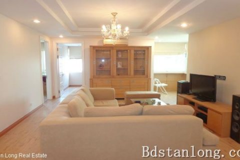 3 bedrooms Apartment in Tay Ho, Ha Noi, No. 7672