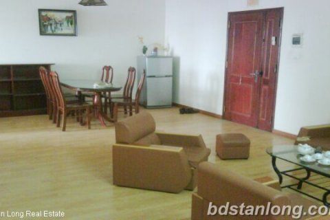 Квартира с 3 спальнями в Намтыльем, Ханой ,  № 8557