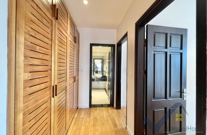 3 bedrooms Apartment in Hoan Kiem, Ha Noi, Vietnam No. 26618