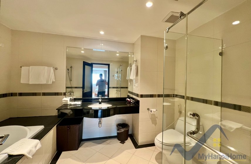3 bedrooms Apartment in Hoan Kiem, Ha Noi, Vietnam No. 26618