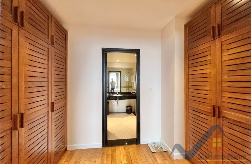 3 bedrooms Apartment in Hoan Kiem, Ha Noi, Vietnam No. 26618