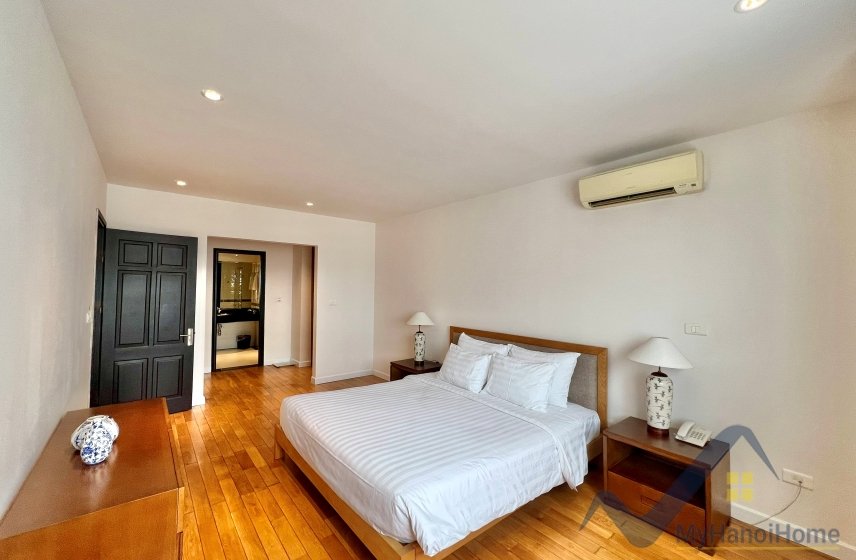 3 bedrooms Apartment in Hoan Kiem, Ha Noi, Vietnam No. 26618