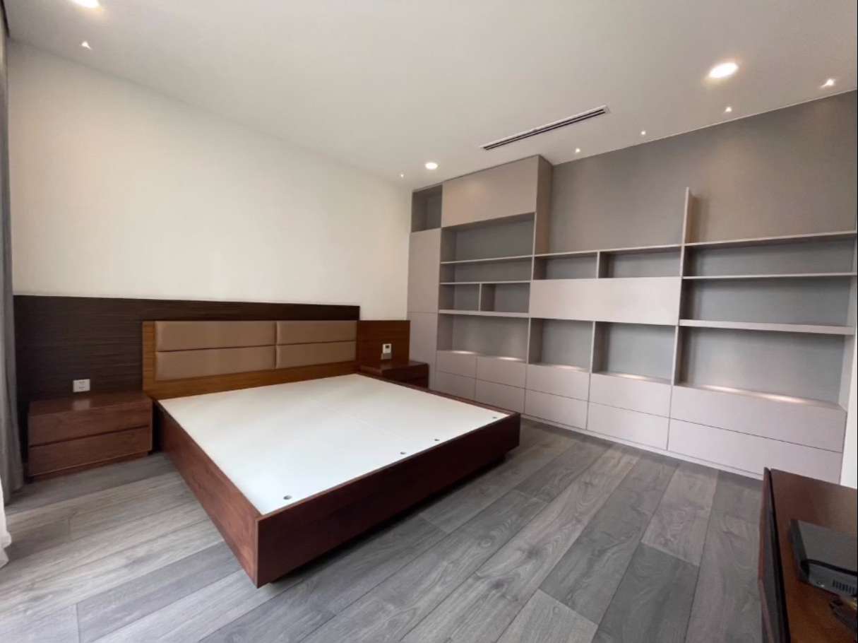 126m2 Townhouse in District 7, Ho Chi Minh, Vietnam No. 20440