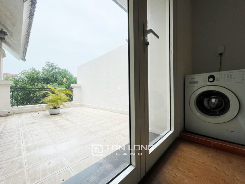 4 bedrooms Villa in Long Bien, Ha Noi, Vietnam No. 2357