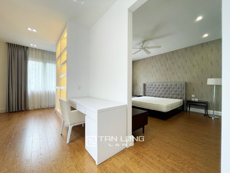 4 bedrooms Villa in Long Bien, Ha Noi, Vietnam No. 2357