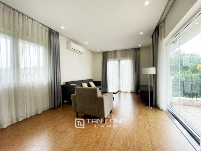 4 bedrooms Villa in Long Bien, Ha Noi, Vietnam No. 2357