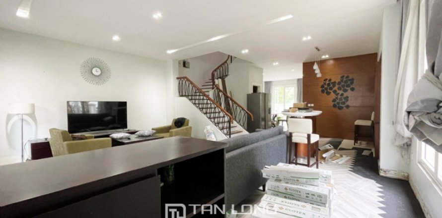 4 bedrooms Villa in Long Bien, Ha Noi,  No. 2357