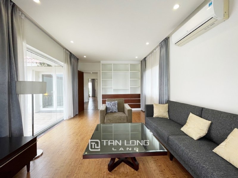 4 bedrooms Villa in Long Bien, Ha Noi, Vietnam No. 2357
