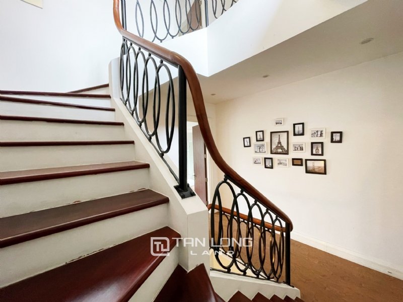 4 bedrooms Villa in Long Bien, Ha Noi, Vietnam No. 2357