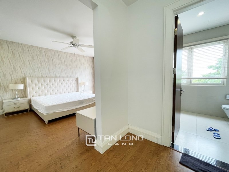 4 bedrooms Villa in Long Bien, Ha Noi, Vietnam No. 2357