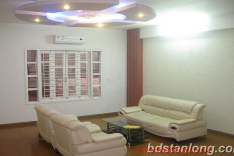 Дом с 4 спальнями в Тэйхо, Ханой ,  № 4312