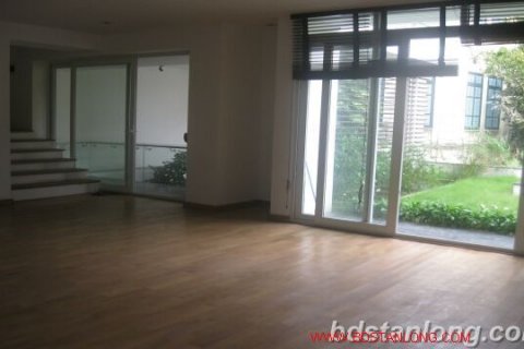 4 bedrooms House in Tay Ho, Ha Noi, No. 4314 8