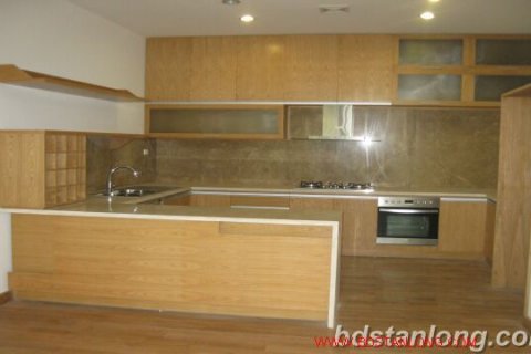 4 bedrooms House in Tay Ho, Ha Noi, No. 4314 9