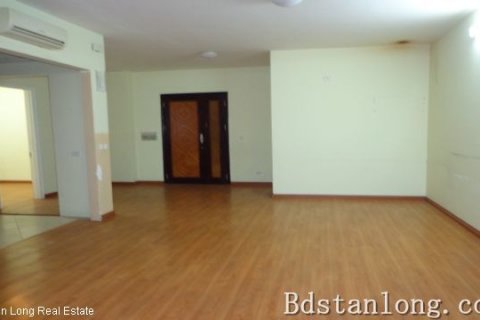 Квартира с 3 спальнями в Тэйхо, Ханой ,  № 7653 2