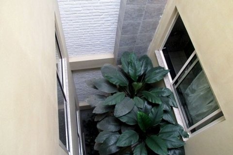 4 bedrooms House in Tay Ho, Ha Noi, No. 6404 26