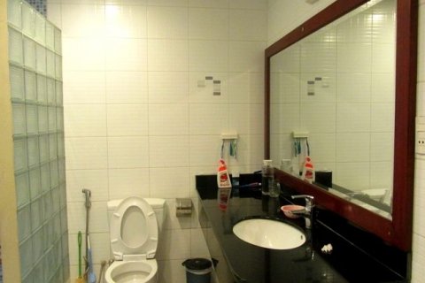 4 bedrooms House in Tay Ho, Ha Noi, No. 6404 24