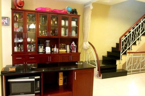 4 bedrooms House in Tay Ho, Ha Noi, No. 6404 8