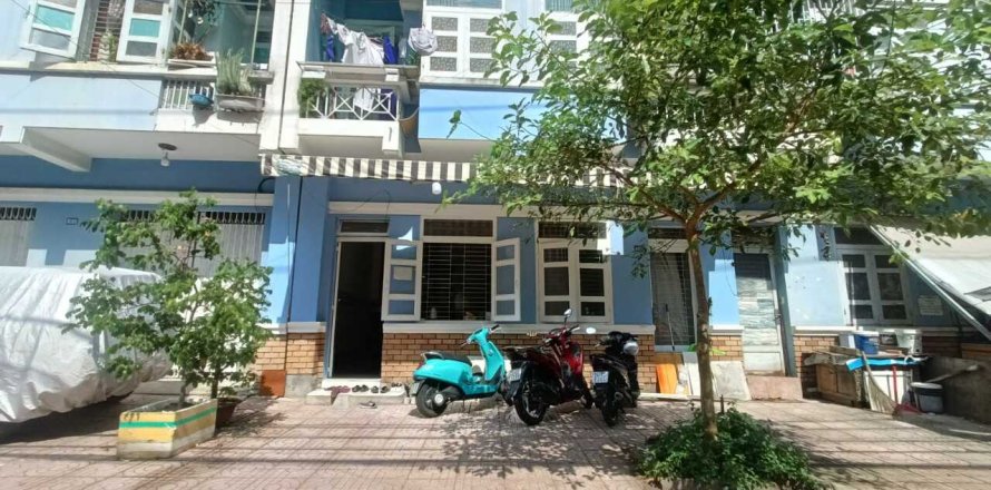 Studio Townhouse in District 7, Ho Chi Minh,  No. 24136