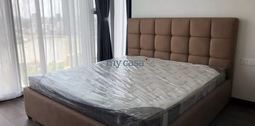 Квартира с 3 спальнями в Тхудык, Хошимин , № 12033