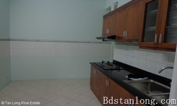 Квартира с 3 спальнями в Тэйхо, Ханой, Вьетнам № 7799
