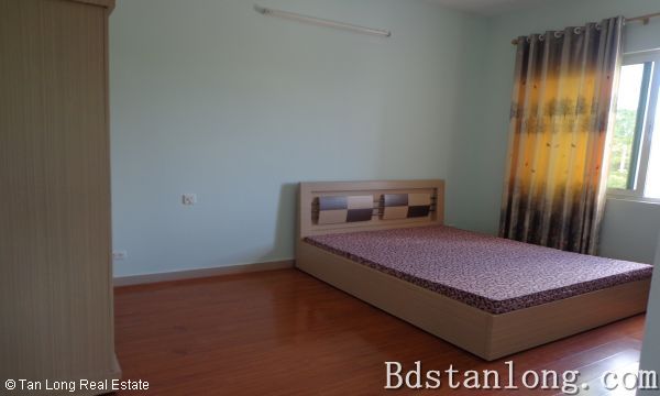 Квартира с 3 спальнями в Тэйхо, Ханой, Вьетнам № 7799
