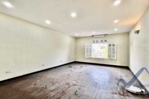 5 bedrooms Villa in Tay Ho, Ha Noi, No. 18929 9