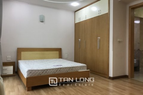 3 bedrooms Apartment in Tay Ho, Ha Noi, No. 3243 2