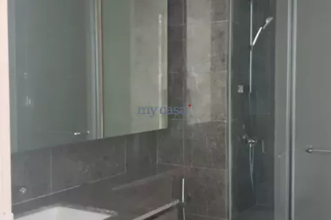 Квартира с 3 спальнями в Тхудык, Хошимин , № 11043 8