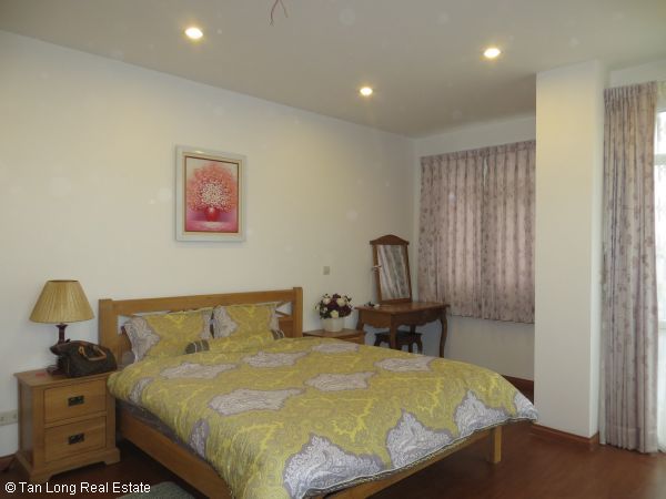 3 bedrooms Apartment in Cau Giay, Ha Noi, Vietnam No. 6427