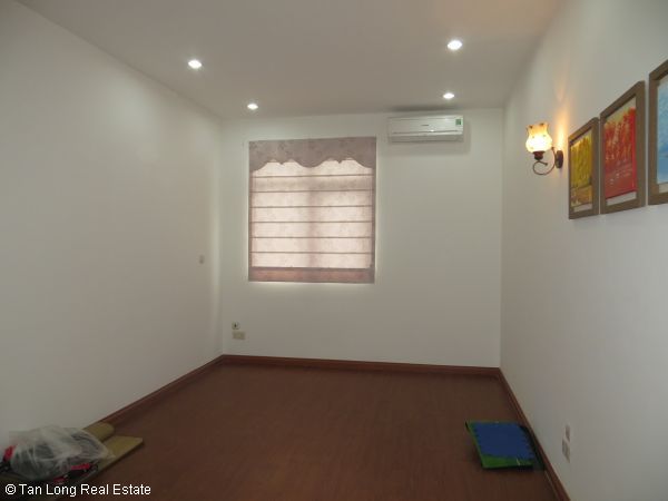 3 bedrooms Apartment in Cau Giay, Ha Noi, Vietnam No. 6427
