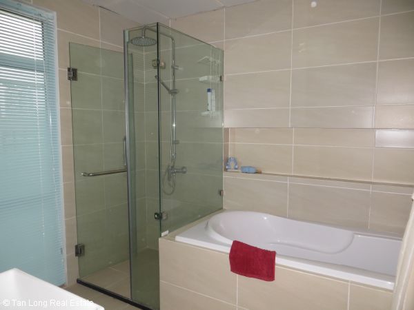 3 bedrooms Apartment in Cau Giay, Ha Noi, Vietnam No. 6427