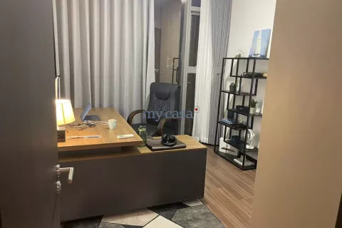 Квартира с 3 спальнями в Тхудык, Хошимин ,  № 12645