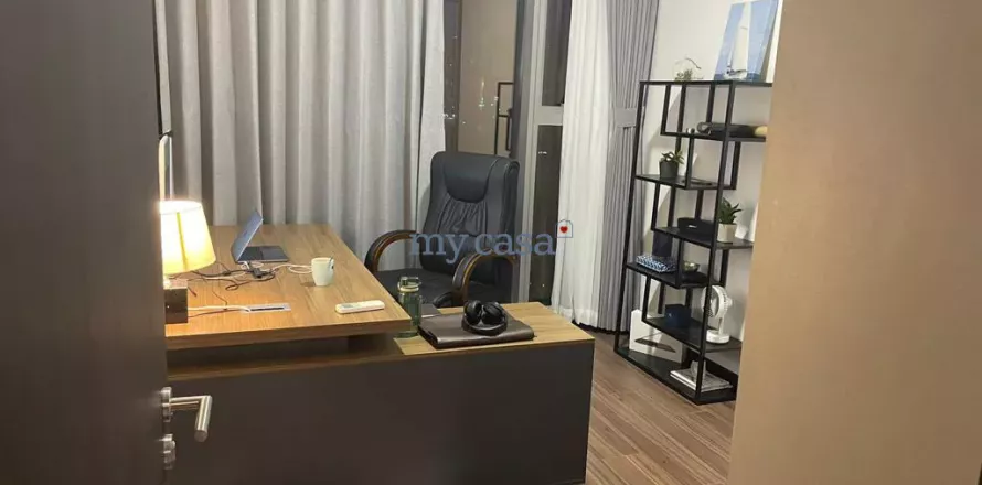 Квартира с 3 спальнями в Тхудык, Хошимин , № 12645