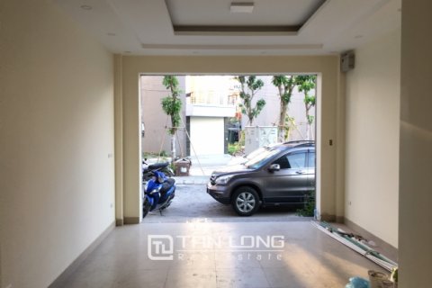 5 bedrooms House in Tay Ho, Ha Noi, No. 3313 9