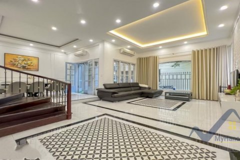 5 bedrooms Villa in Tay Ho, Ha Noi, No. 18963 3