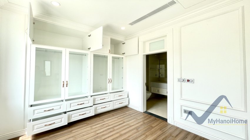 4 bedrooms Villa in Long Bien, Ha Noi, Vietnam No. 18959