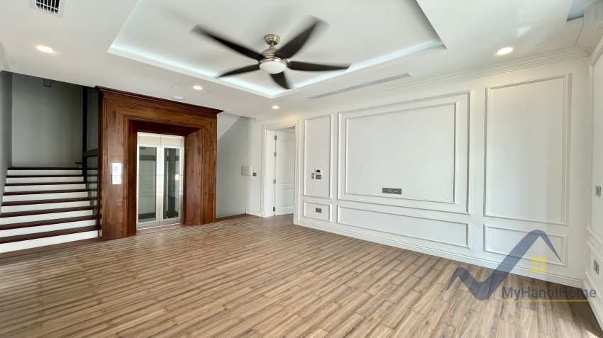 4 bedrooms Villa in Long Bien, Ha Noi, Vietnam No. 18959