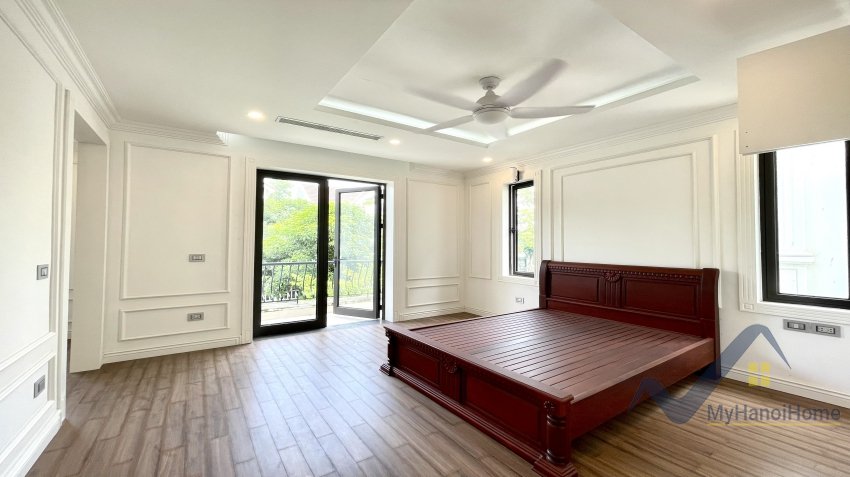 4 bedrooms Villa in Long Bien, Ha Noi, Vietnam No. 18959