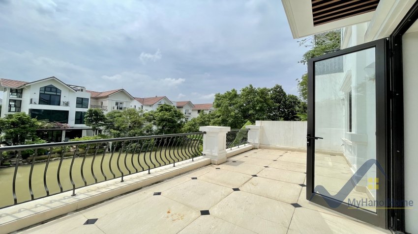 4 bedrooms Villa in Long Bien, Ha Noi, Vietnam No. 18959