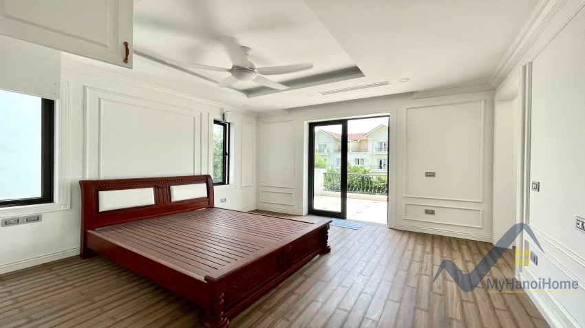 4 bedrooms Villa in Long Bien, Ha Noi, Vietnam No. 18959