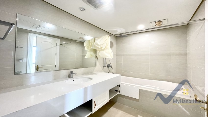 4 bedrooms Villa in Long Bien, Ha Noi, Vietnam No. 18959